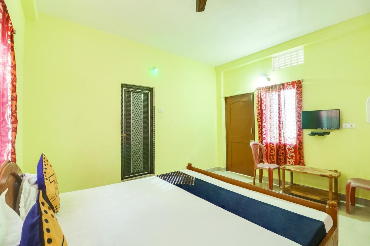Spot On 68703 Delight Inn Puri Exterior photo